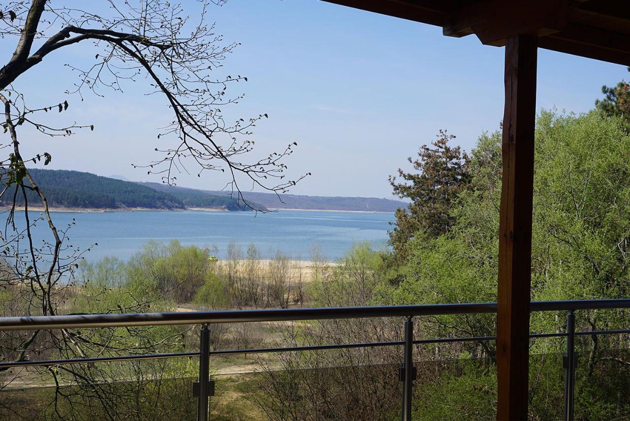 Хотел Златна Котва Kazanlŭk Exterior photo